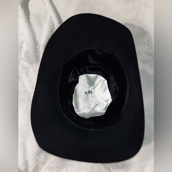 Classic Black Cowboy Hat with Studded Band - Picture 3 of 7